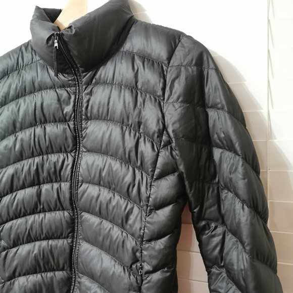 Uniqlo Ultra Light Down Jacket - Small - Picture 3 of 12